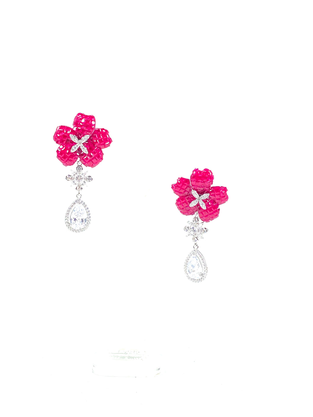 Red flower drop earrings.