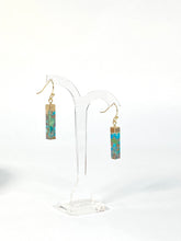 Load image into Gallery viewer, Turquoise earrings.
