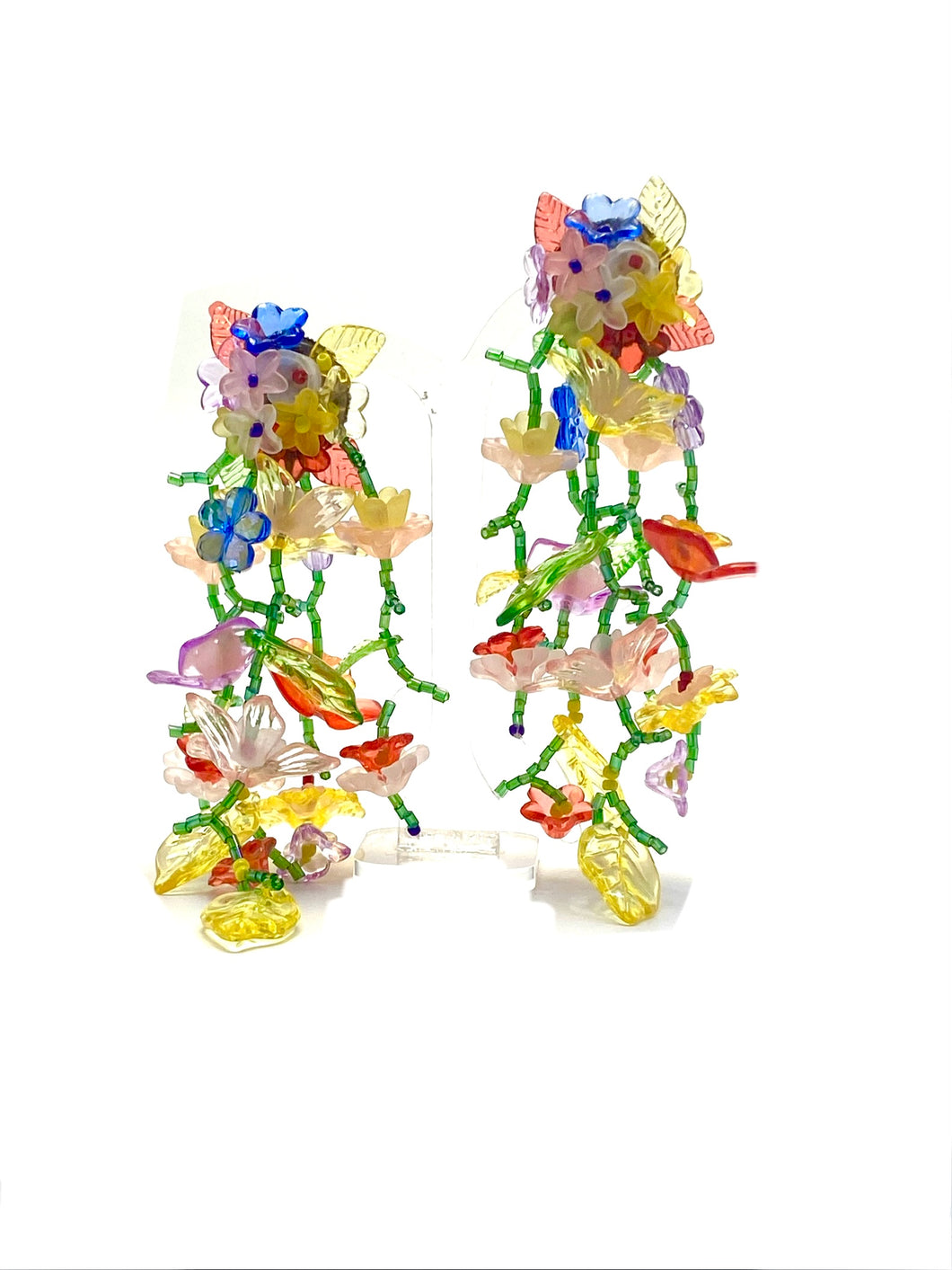 Flower bead earrings.