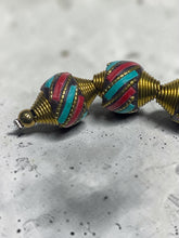 Load image into Gallery viewer, Hand made Nepali Beads. One strand 8 beads.
