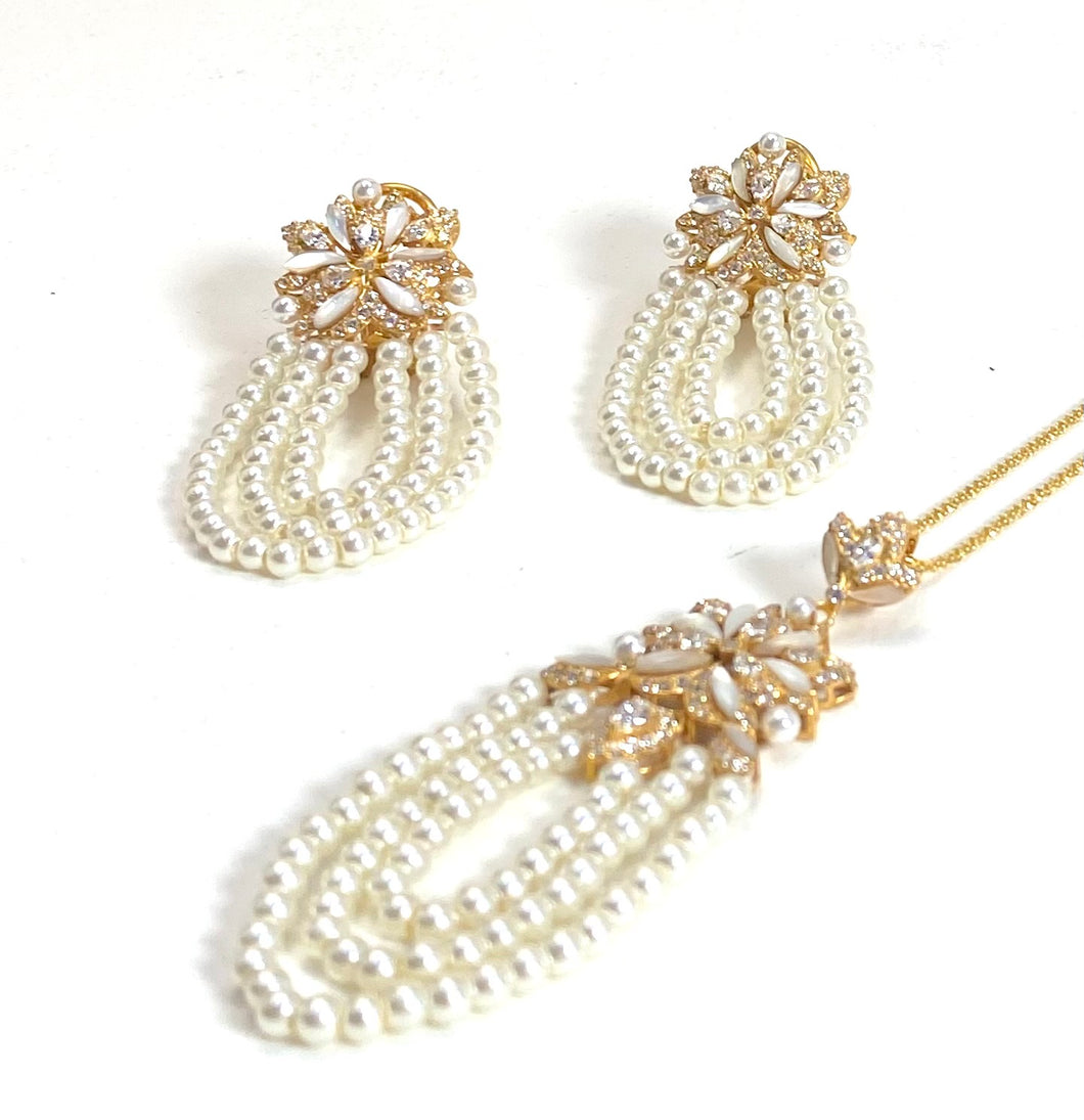 Pearl zircon sadaf set.