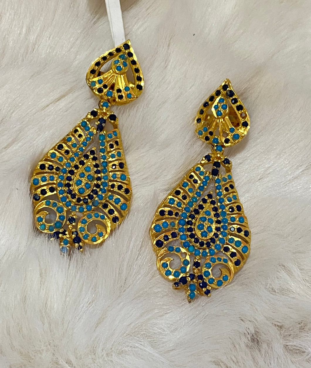 Turquoise sapphire earrings.