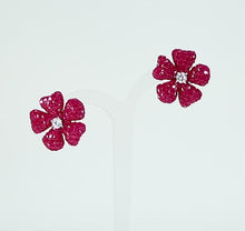 Load and play video in Gallery viewer, Red flower earrings.
